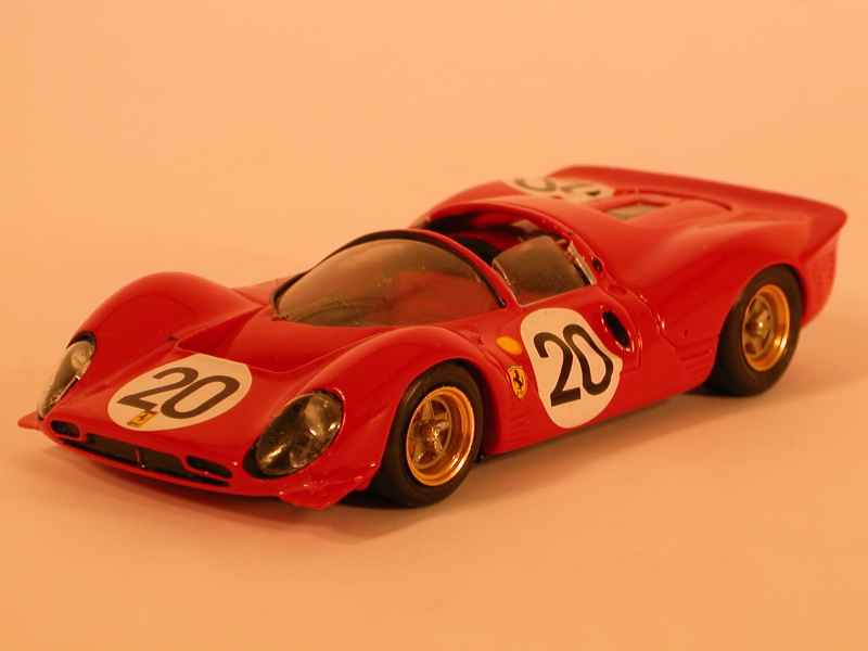 Coll 274 Ferrari 330 P4 Le Mans 1967