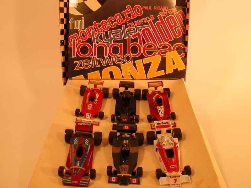 Coll 1671 Divers COFFRET FORMULE 1