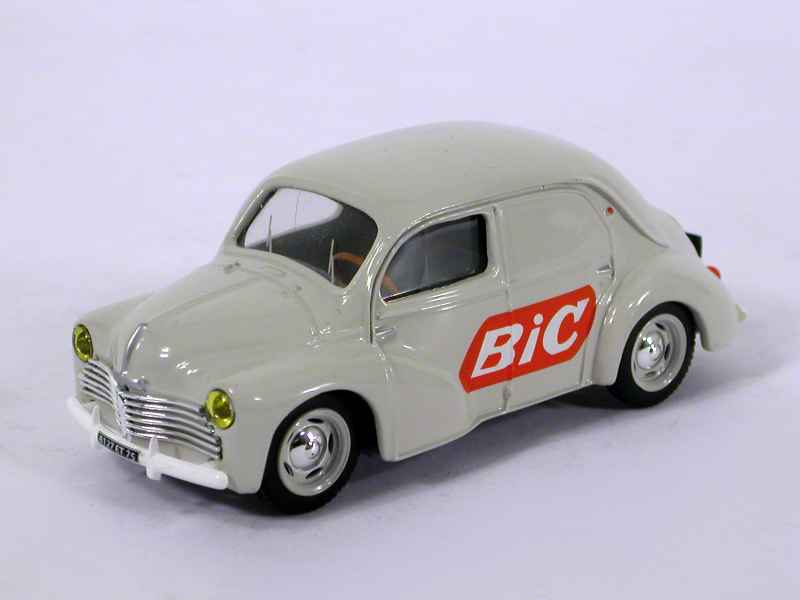 Coll 3458 Renault 4CV Tôlée