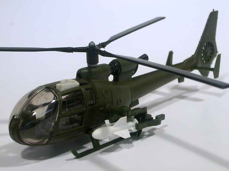 Coll 4415 Gazelle HELICO MILITAIRE