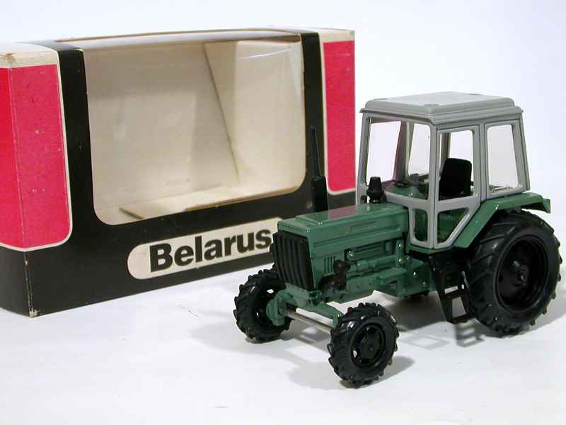 Coll 4631 Divers Belarus TRACTEUR
