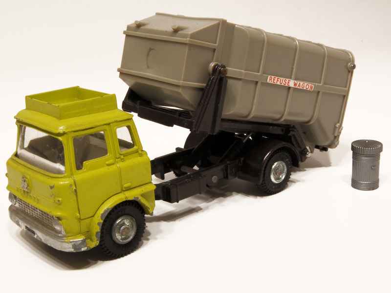 D&eacute;cl 6275 Bedford Camion Poubelle