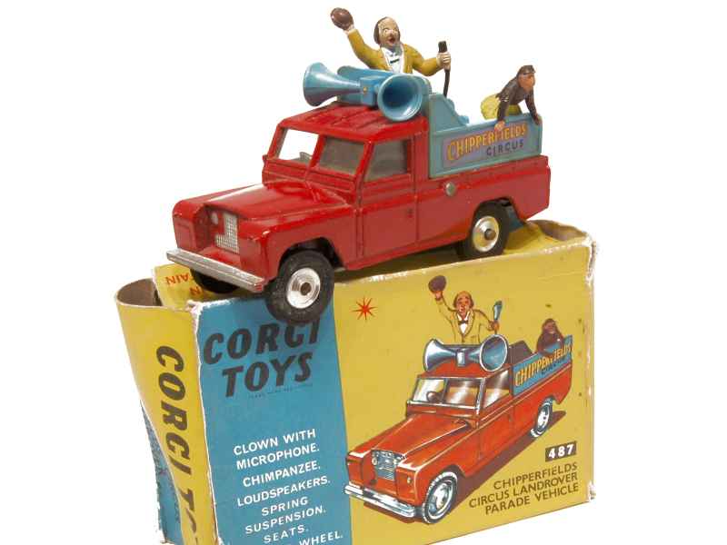 Coll 6424 Land Rover 109 Pick-Up Circus Chipperfield