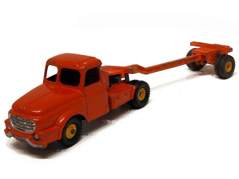 Dinky toys SuperToys camion tracteur transport Willeme 36A Semi Remorque Fardier