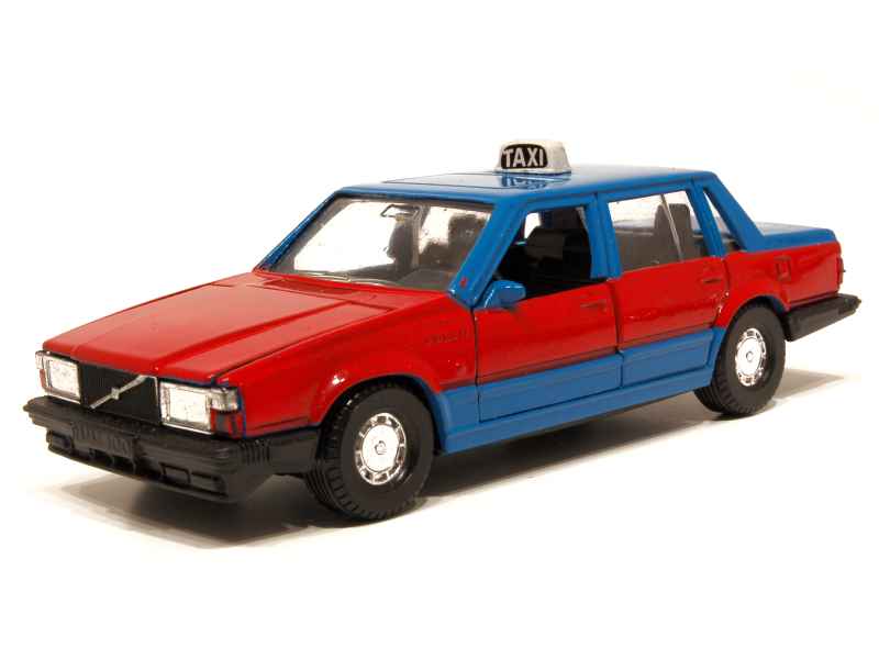 Coll 8715 Volvo 740 Taxi