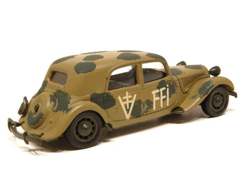 Coll 10051 Citro&euml;n Traction 15CV Militaire