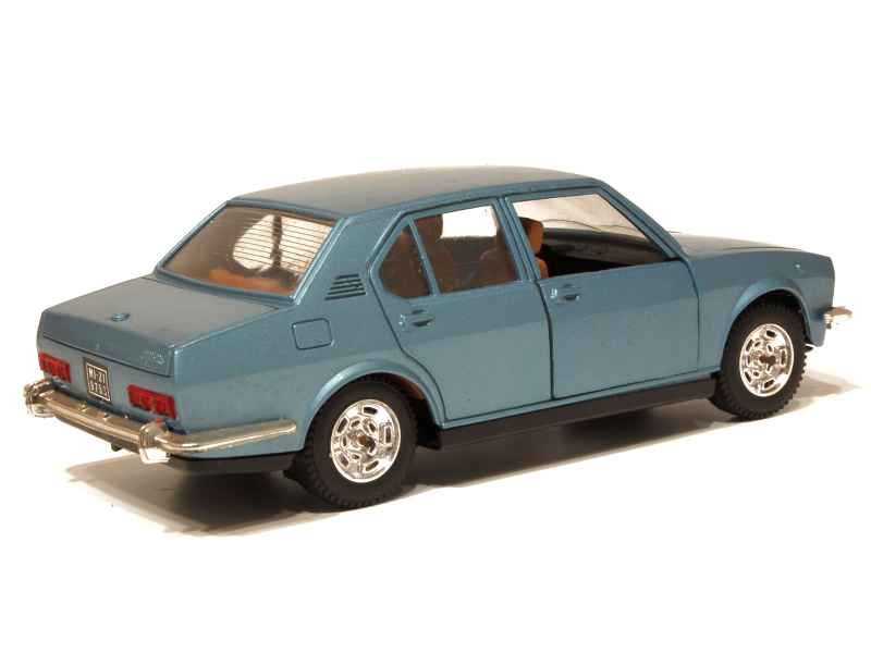 Coll 10393 Alfa Romeo Alfetta