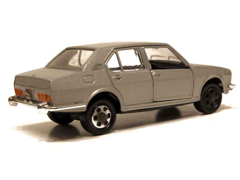 Coll 10417 Alfa Romeo Alfetta