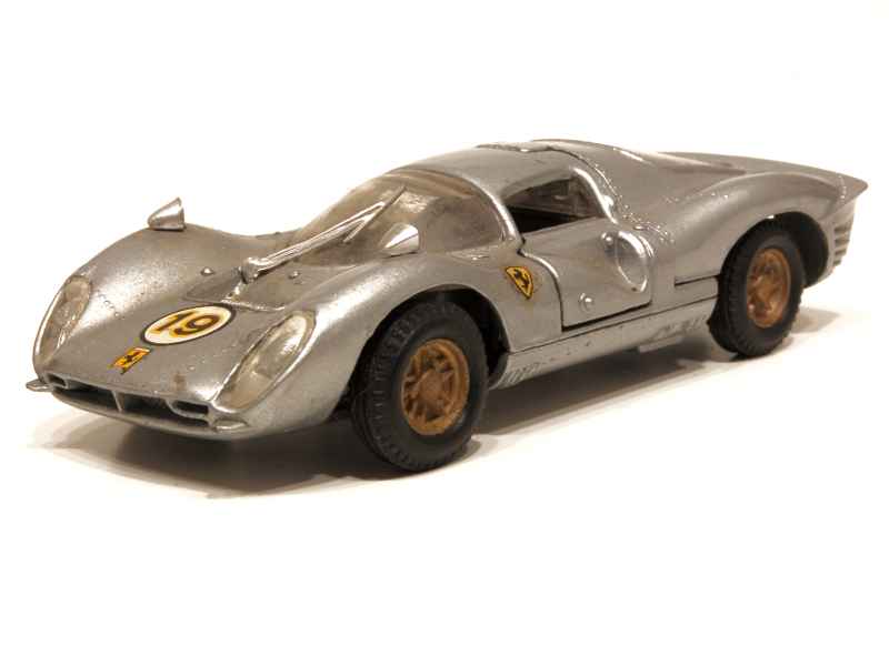 Miniature automobile 1/43 MEBETOYS FERRARI P4 REF A27