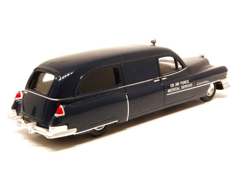 Coll 11325 Cadillac Serie 86 Ambulance 1950