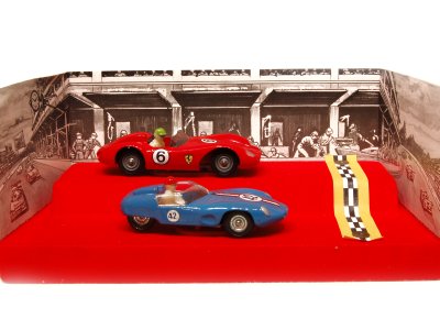 Coll 11556 Divers Coffret Ferrari/ DB Le Mans