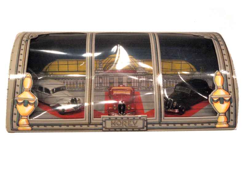 Coll 12644 Citroën Traction 22CV Berline/ Cabriolet
