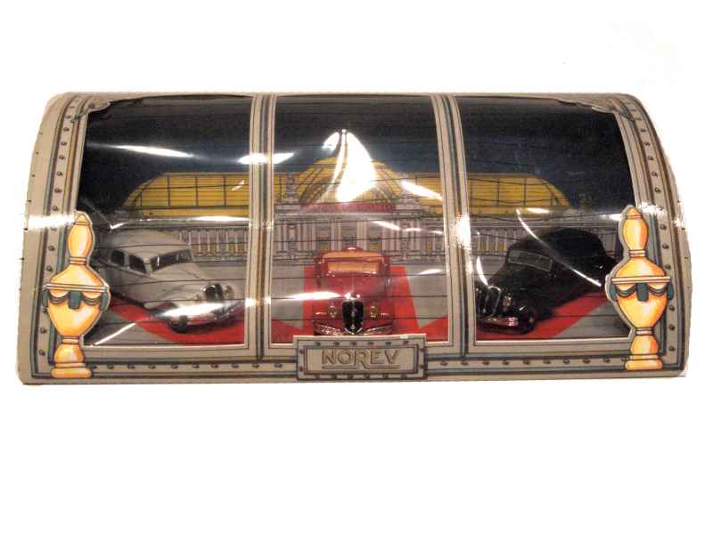 Voiture miniature Traction Citroën & 2 Livres - Le palais des bricoles