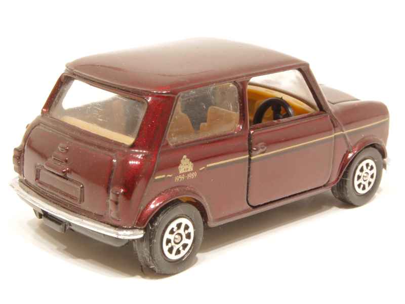 Coll 12996 Austin Mini Thirty 1989