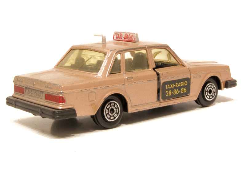 D&eacute;cl 13526 Volvo 264 Berline Taxi