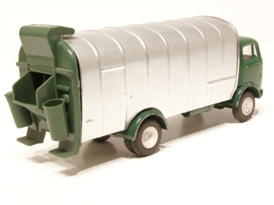 Coll 13962 Mercedes Camion Poubelle