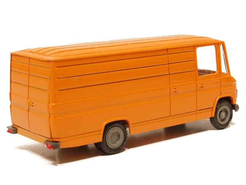 Coll 13991 Mercedes L 407 Fourgon Long
