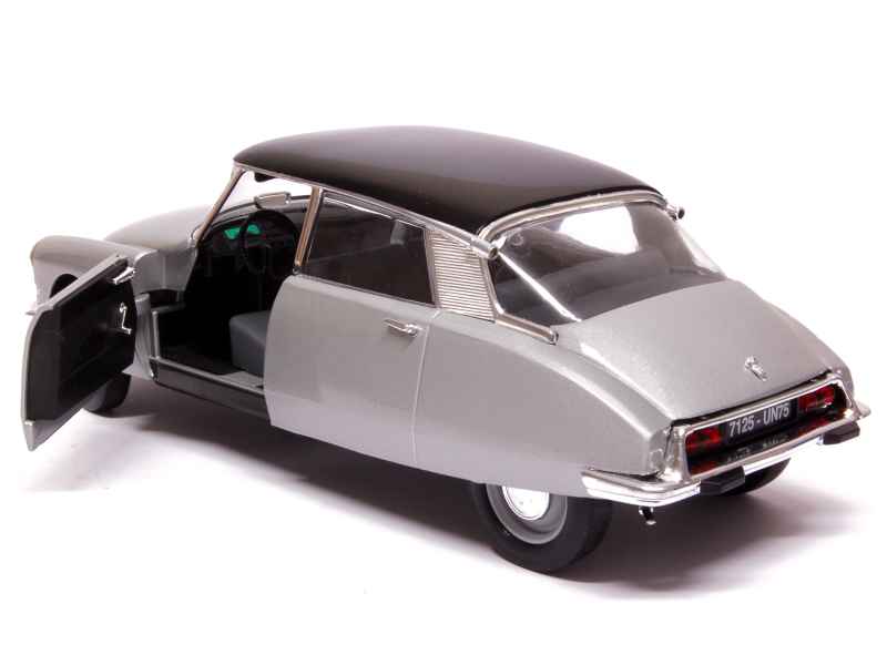 Coll 14033 Citroën DS19 1963