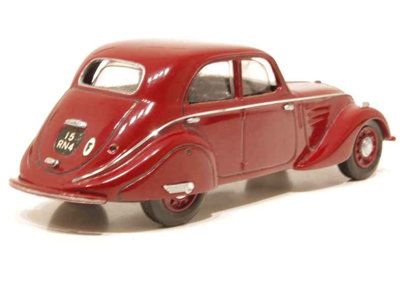 Kit Maquette Peugeot 402 Avec Malle Métal - échelle 1/87, Marque Tilbury, Neuf à Assembler