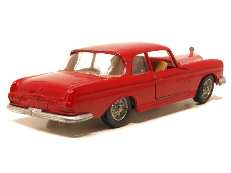 Modèle Réduit Mercedes 220 SE Cabriolet Solido – échelle 1/43 – Occasion