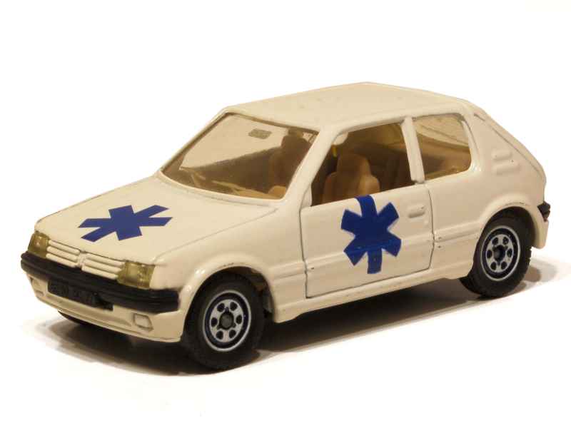 Coll 14965 Divers Coffret Ambulance
