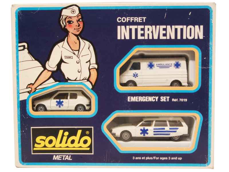 Coll 14965 Divers Coffret Ambulance