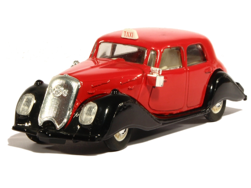 PANHARD Dynamic berline 1937 ELIGOR pour Atlas en boite PANHARD Dynamic berline 1937 ELIGOR pour Atlas en boite