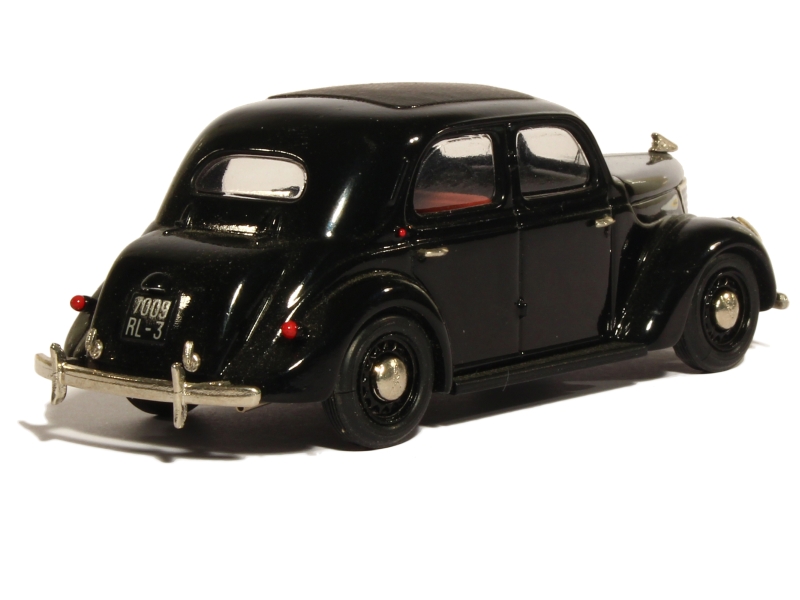 Coll 15587 Matford F92A Berline 1939