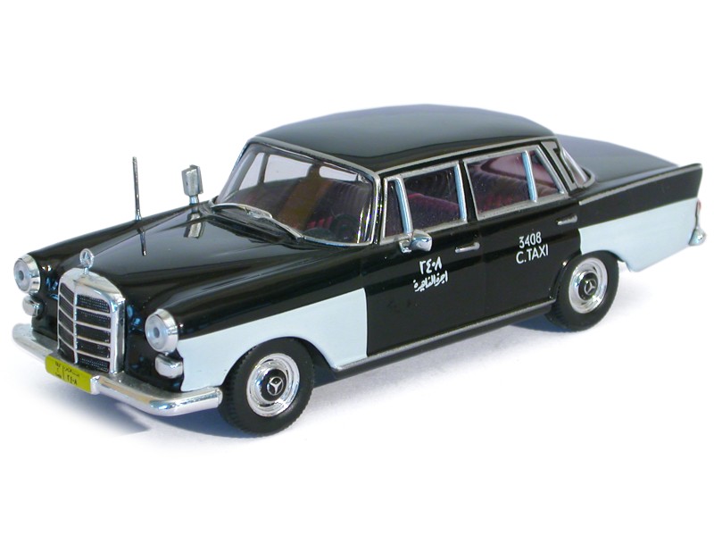 Coll 15754 Mercedes 200D Taxi Le Caire 1964