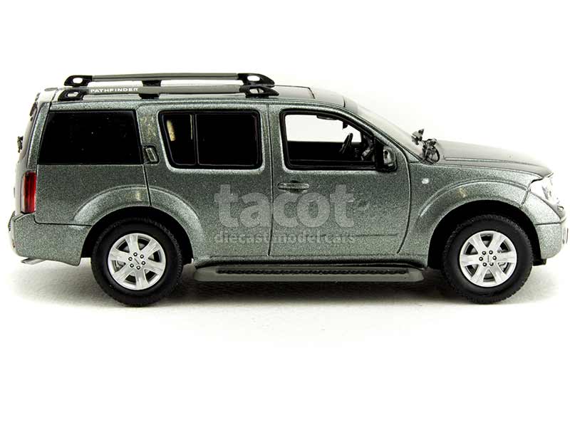 Coll 15904 Nissan Pathfinder