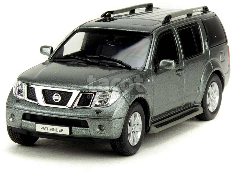 Coll 15904 Nissan Pathfinder