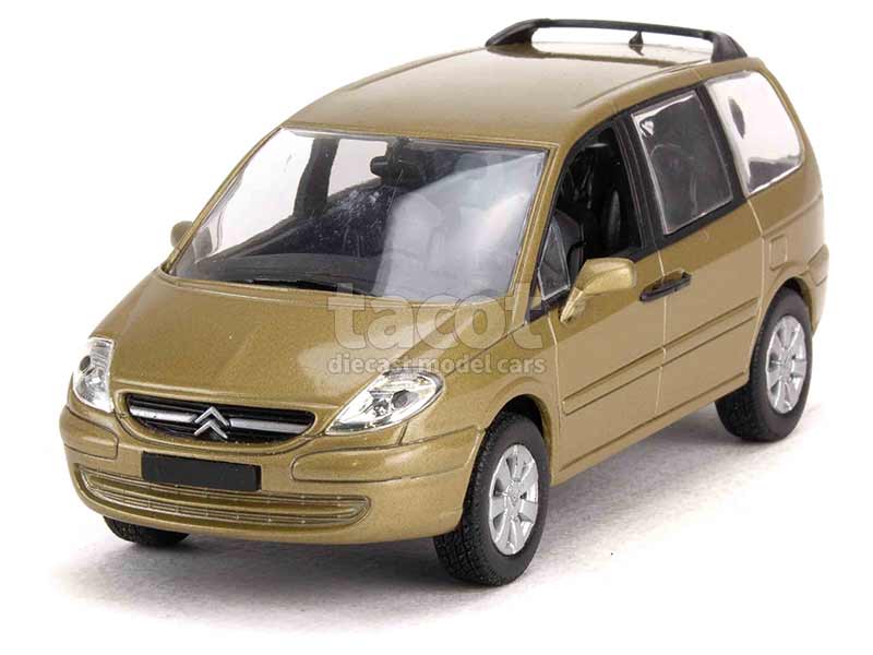 Coll 15945 Citroën C8 2002