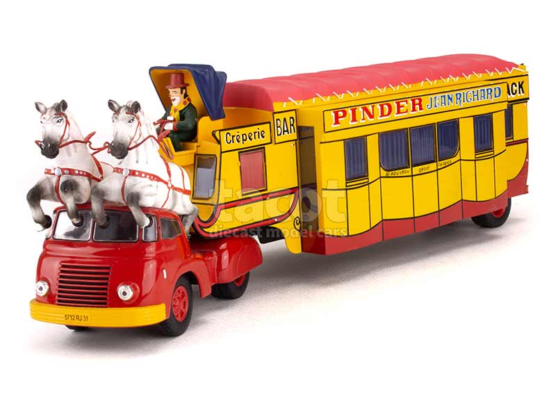 voiture cirque pinder
